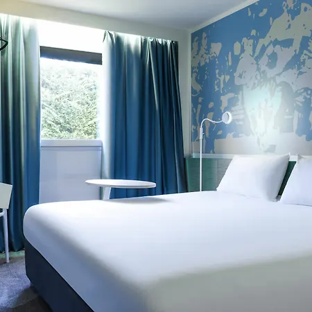 Ibis Styles Nord Sesquieres מלון 3*