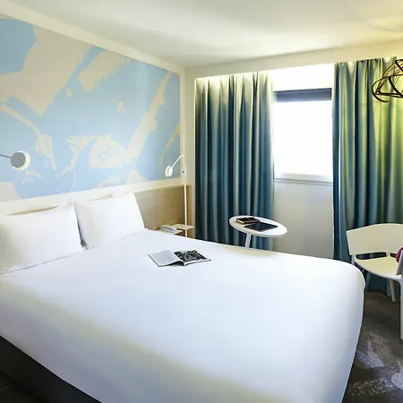 Ibis Styles Nord Sesquieres מלון